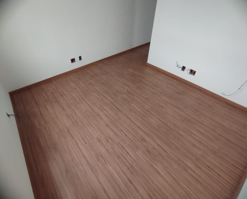 Place Jaraguá - Instalação do piso laminado - Novembro 24
